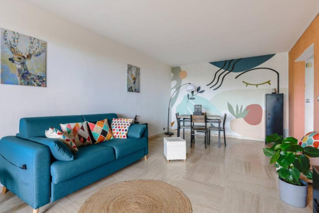 Sea View Apartment In Residence With Swimming Pool! Nice Buitenkant foto