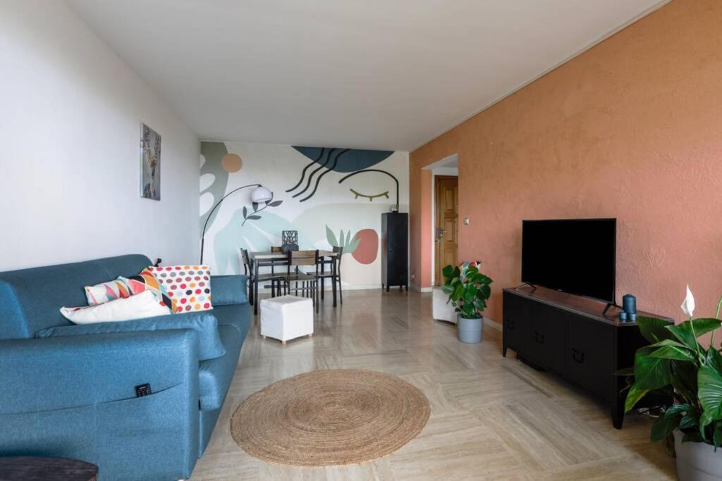 Sea View Apartment In Residence With Swimming Pool! Nice Buitenkant foto